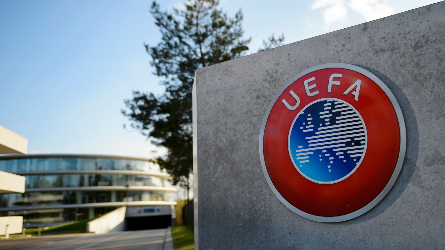 Τιμωρία σοκ από την UEFA