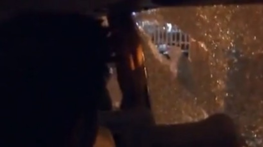 Το βίντεο-ντοκουμέντο από την επίθεση στο πούλμαν της ΑΕΚ από οπαδούς της Ντιναμό
