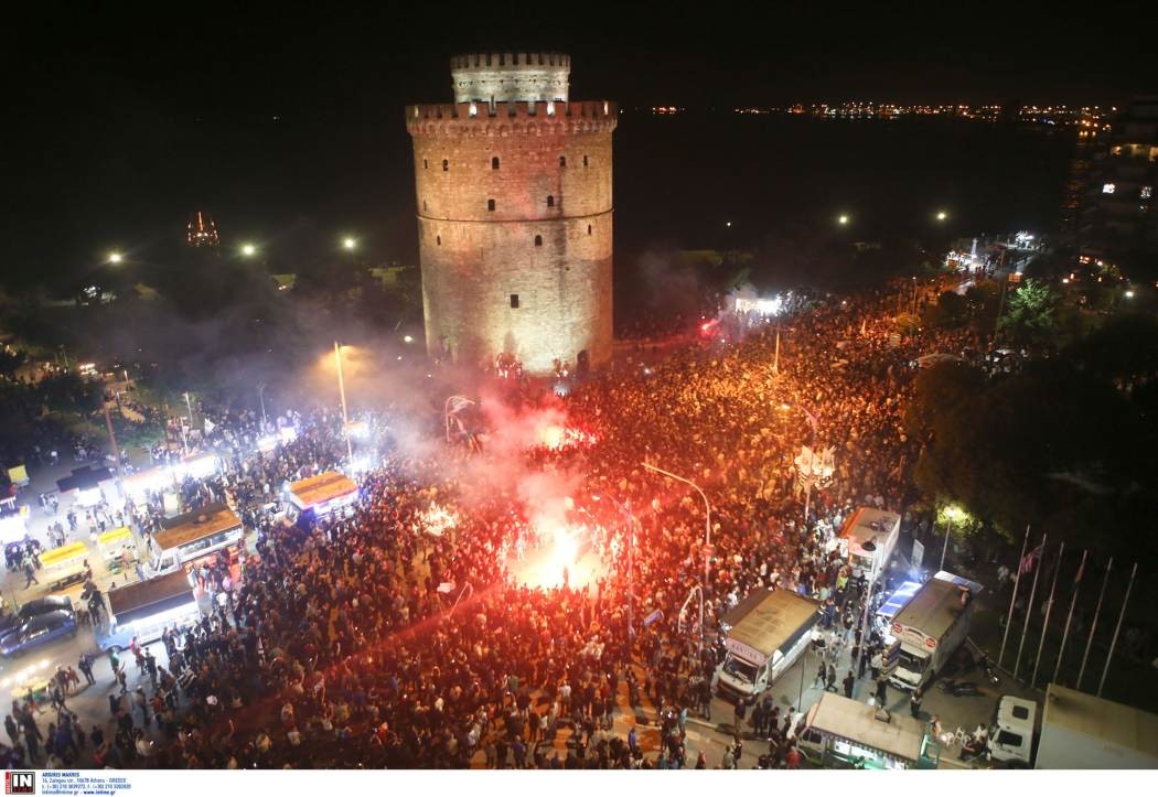 “Κάηκε” η Θεσσαλονίκη με την υποδοχή των “ηρώων” (εικόνες+βίντεο)