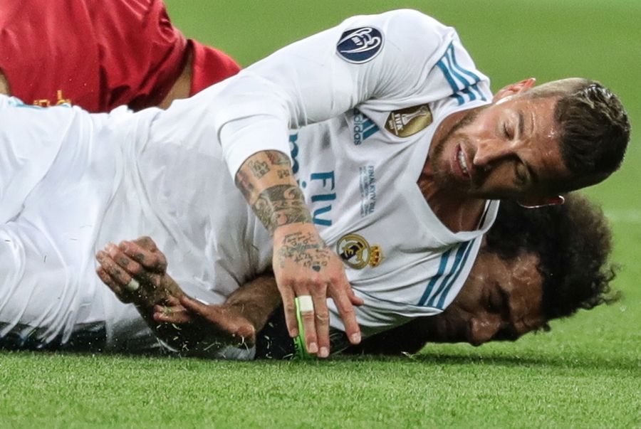 500.000 υπέγραψαν την τιμωρία του Ράμος για τον τραυματισμό του Σαλάχ- Η ανακοίνωση της UEFA που δεν περίμενε κανείς