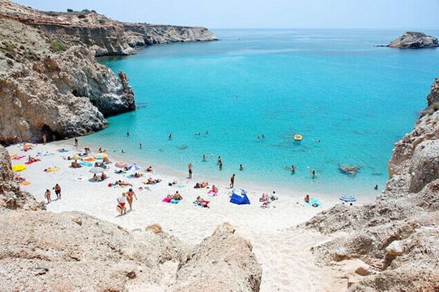 Αυτό είναι το μόνο ελληνικό νησί με άνοδο… 30% στον τουρισμό! (φωτο)