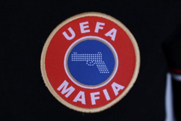 Το #UefaMafia κορυφαίο στις τάσεις