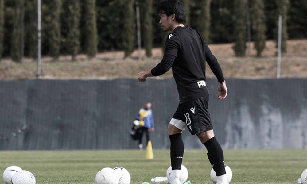 Κοντά στη λήξη της ποδοσφαιρικής του καριέρας βρίσκεται ο Σίντζι Καγκάβα!