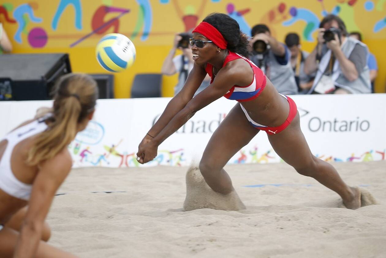 Κατάρ:  Απαγόρευσαν τα μπικίνι – Αντιδρούν οι αθλήτριες του beach volley!