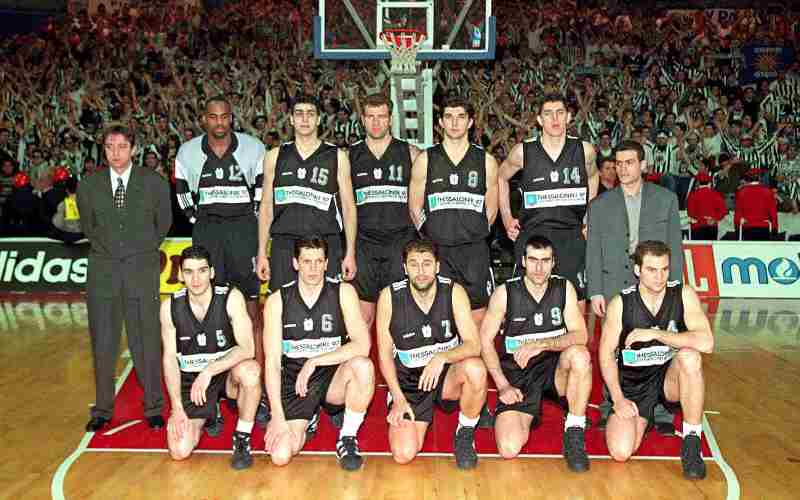 ΣΑΝ ΣΗΜΕΡΑ:Ο Γιάννης Γιαννούλης θυμάται τον χαμένο τελικό στη Βιτόρια…(12/3/1996)