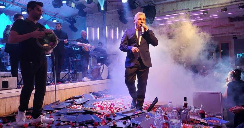 Δημήτρης Γιώτης: Το αντίο και το δημόσιο ευχαριστώ του τραγουδιστή στο κοινό της Θεσσαλονίκης