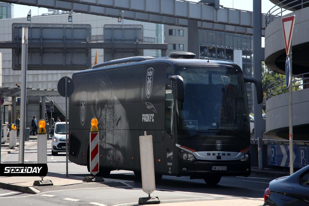 Υποδοχή με άγριο κράξιμο στην αποστολή του ΠΑΟΚ από οπαδούς