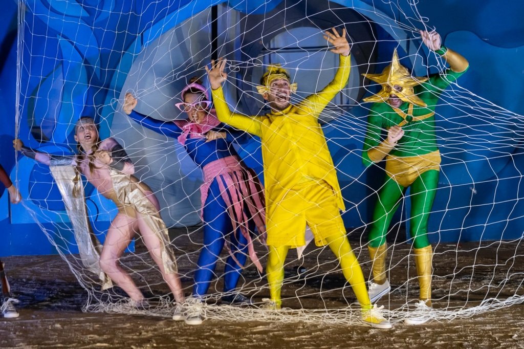 «Τριγωνοψαρούλης The Musical»  Μια μαγική βραδιά με φίλους στο Θέατρο Πέτρας