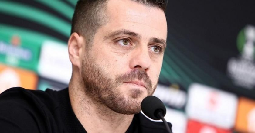 Το δικό του σχόλιο για τη νίκη του ΠΑΟΚ επί της Άιντραχτ εξέφρασε ο αρχηγός της ομάδας, Αντρέ Βιεϊρίνια