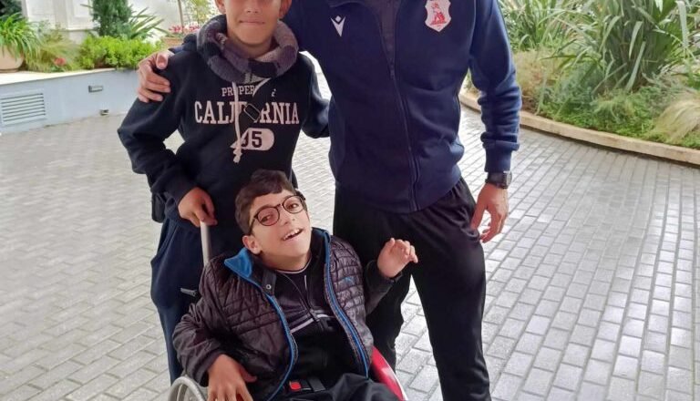 Μια ξεχωριστή συνάντηση για τον μικρό Γιαννάκη