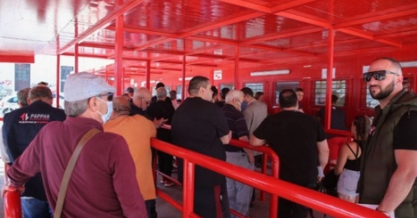 Ο Ολυμπιακός ανακοίνωσε sold out για το ντέρμπι με τον ΠΑΟΚ