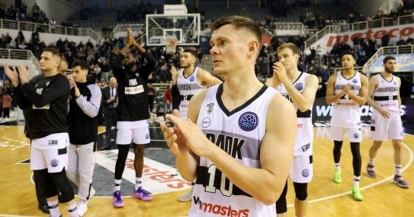 Στην προσπάθεια του ΠΑΟΚ, σε όλα τα ματς με την Τόφας στάθηκε ο Ελβαρ Φρίντρικσον