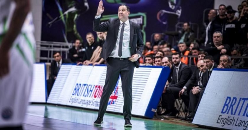 Τακιανός: «Περήφανοι για την ομάδα μας, μετά από δύο παρατάσεις είναι θέμα καρδιάς»