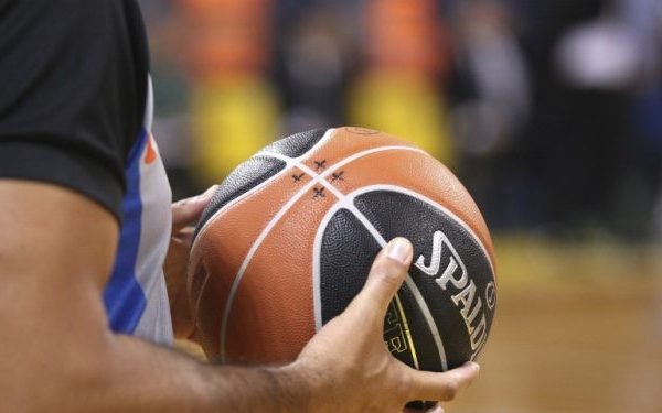 Βρέθηκαν περί τα €820.000 σε σπίτι εμπλεκόμενου διαιτητή