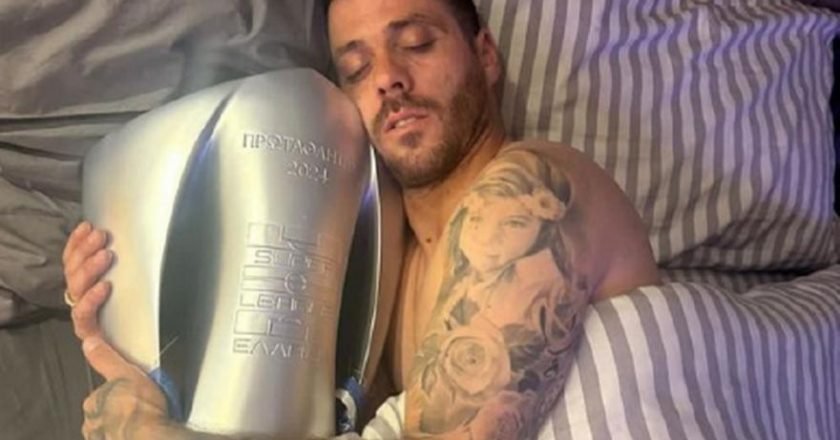 Ο Αντρέ Βιεϊρίνια αφού σήκωσε την κούπα του πρωταθλητή την πήρε και για… ύπνο!