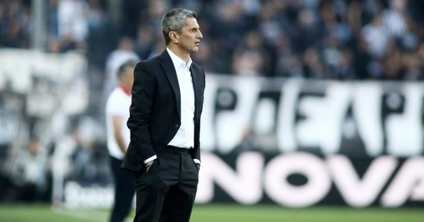 Λουτσέσκου: «Η πρόκριση μας δίνει δύναμη»