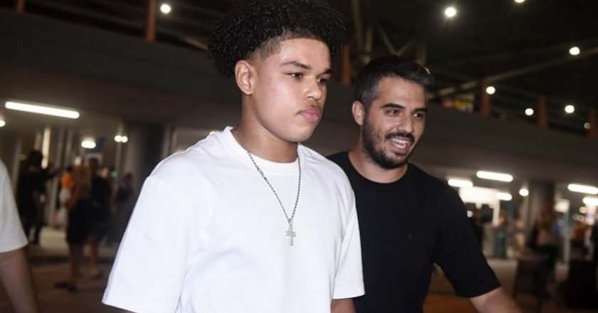 Την απόκτηση του Σόλα Σορετίρε ανακοίνωσε και… τυπικά ο ΠΑΟΚ