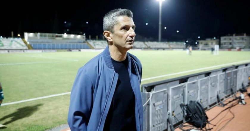 Σενάριο για Ραζβάν Λουτσέσκου ως αντι-Μαντσίνι!