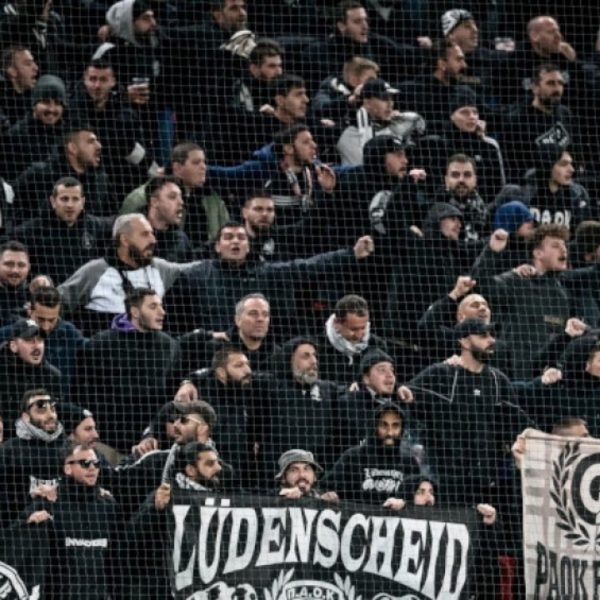 Γερμανία: Διέκοψαν τραγουδιστή με το «ωωω ΠΑΟΚάρα!»