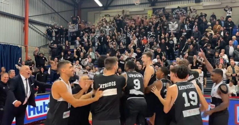 ΠΑΟΚ: Αποθέωση από τον κόσμο και πανηγυρισμοί των παικτών μετά την νίκη στο Βέλγιο κόντρα στην Λίμπουργκ