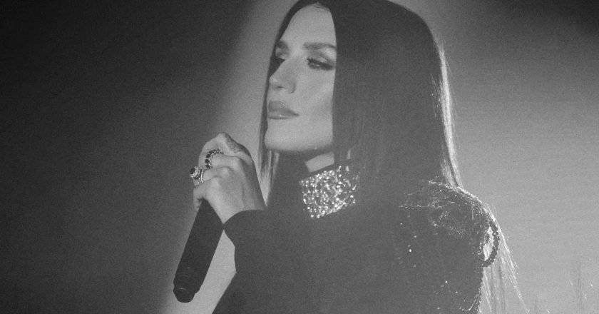 «Ανεξάρτητη»: Το ξεσηκωτικό βιντεοκλίπ της Ιουλίας Καλλιμάνη για τη Viral νέα επιτυχία της