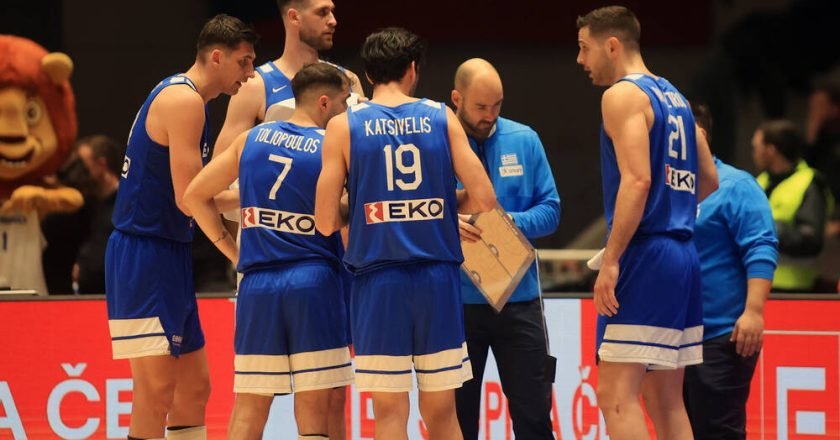 Τσεχία – Ελλάδα 89-93: Με εκπληκτικούς Τολιόπουλο και Παπαπέτρου, η Εθνική μας επικράτησε στην παράταση και εξασφάλισε την πρόκριση στο Ευρωμπάσκετ