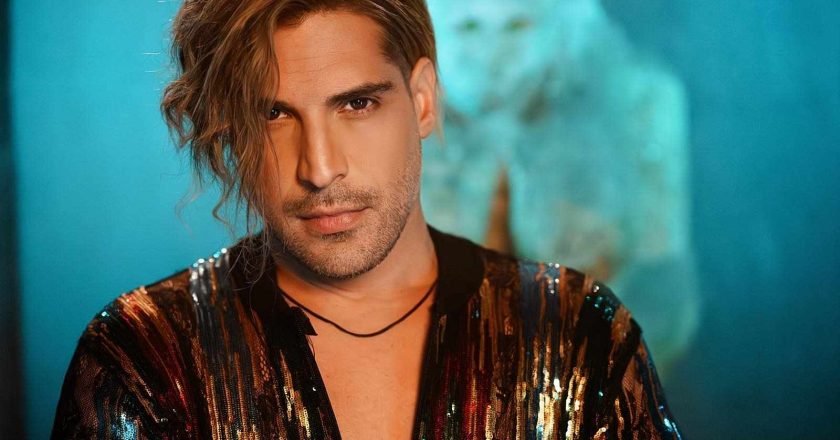 Κωνσταντίνος Παπαδάκης: Κυκλοφόρησε το νέο του τραγούδι που έχει κάνει θραύση στο TikTok!