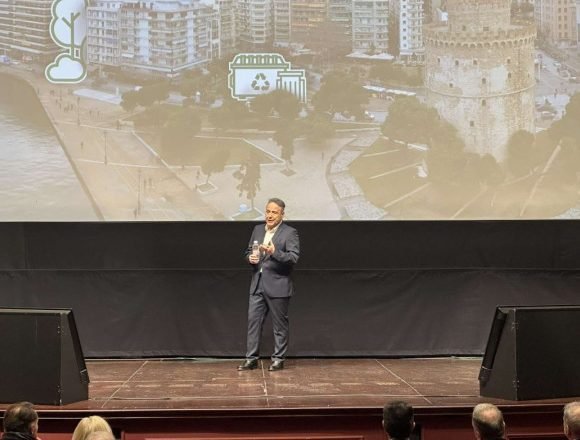 Αγγελούδης:«Στην πόλη χρωστάμε, δεν μας χρωστάει»