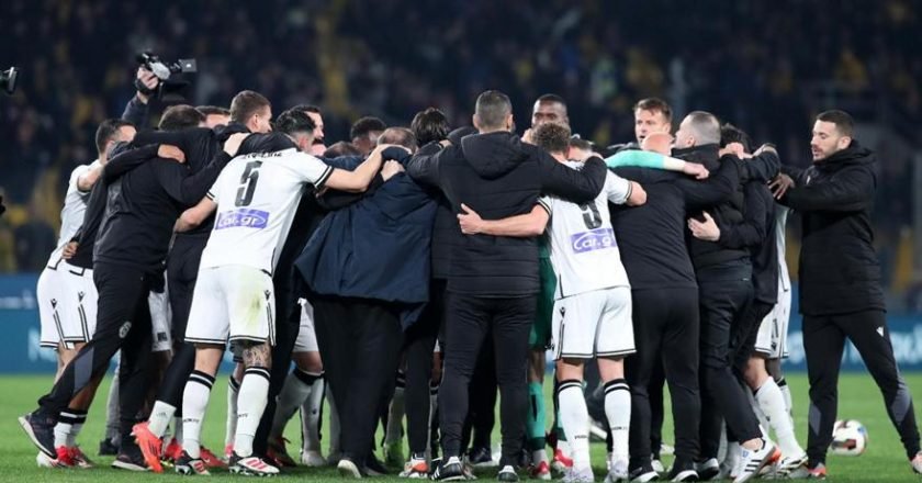 ΠΑΟΚ-Tρελοί πανηγυρισμοί μέσα στην OPAP Arena μετά το σφύριγμα της λήξης!