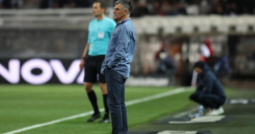 Μεντιλίμπαρ: «Η σκέψη να παίξουμε με τους δύο επιθετικούς ήταν λάθος»