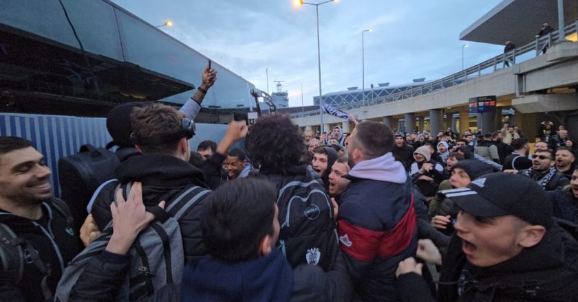 Μαγικές στιγμές για την ομάδα μπάσκετ του Δικεφάλου στο αεροδρόμιο Μακεδονία!!