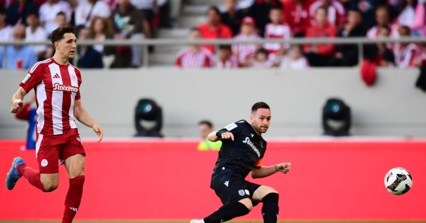 Ο Ολυμπιακός δεν πτοήθηκε από το προβάδισμα του ΠΑΟΚ στο 1ο λεπτό και με διπλή ανατροπή επικράτησε 4-2