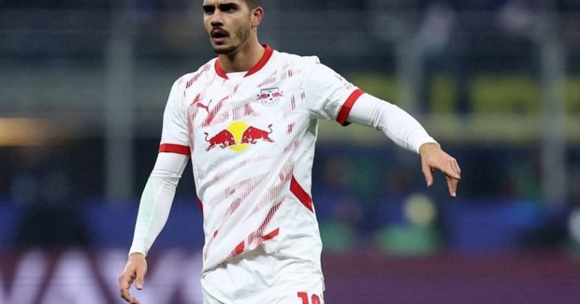 Τις επαφές για την απόκτηση ενός σέντερ φορ συνεχίζουν στον ΠΑΟΚ