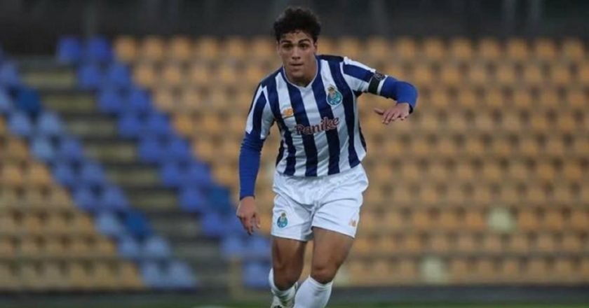 Δημοσιεύματα πορτογαλικών Μέσων συνδέουν τον ΠΑΟΚ με τον 19χρονο αμυντικό μέσο, Βάσκο Σάντος
