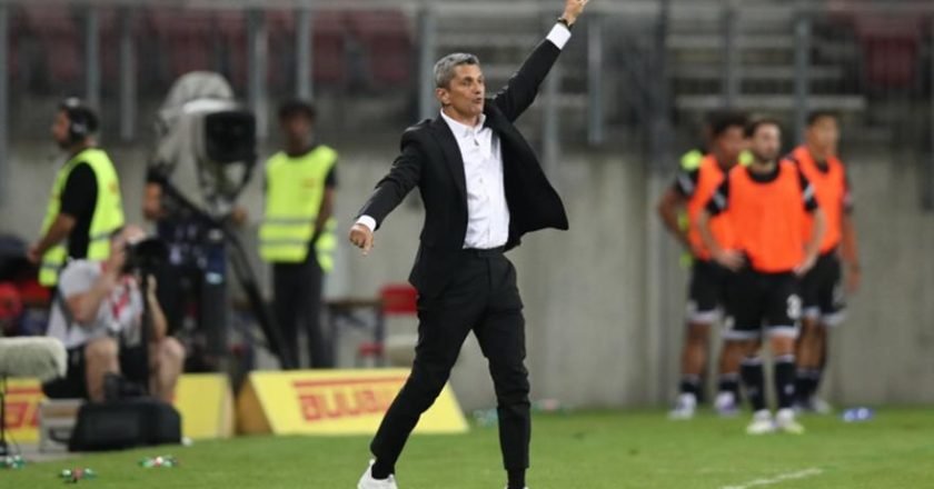 Στο πόσο υπέροχα αισθάνεται για τη δύσκολη πρόκριση του ΠΑΟΚ επί της Βόλφσμπεργκερ στάθηκε ο Ραζβάν Λουτσέσκου