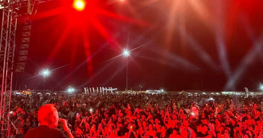 Σταμάτης Γονίδης: Έκανε χαμό στην Κύπρο, 12.000 κόσμος στη συναυλία του στην Αγία Νάπα