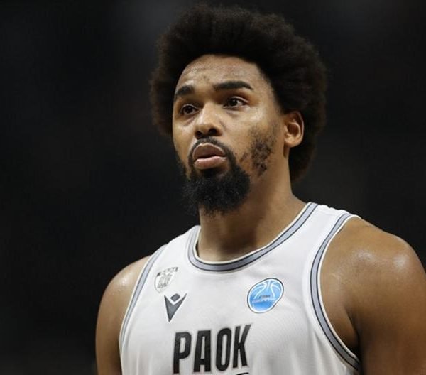 Μουρ: «Μετράει ποιος το θέλει περισσότερο»