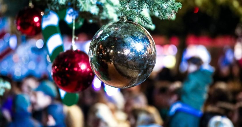 Η ομάδα του g-point.gr, σας εύχεται ολόψυχα: ΚΑΛΑ ΧΡΙΣΤΟΥΓΕΝΝΑ!