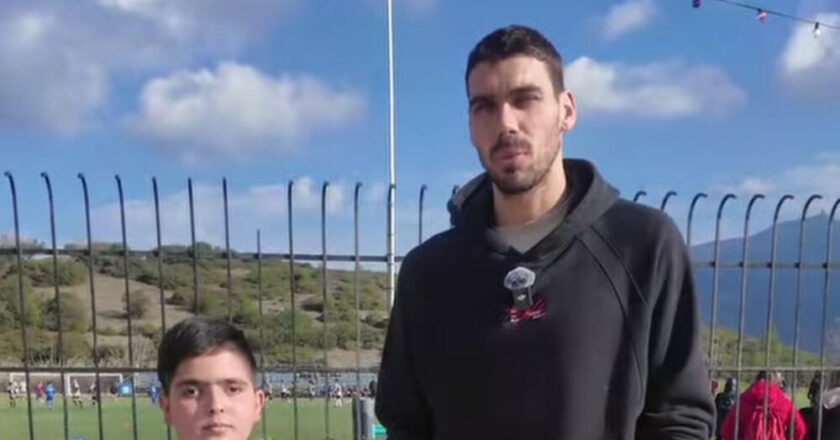 Περσίδης και Λέανδρος δίνουν… κίτρινη κάρτα στην παράνομη στάθμευση (VIDEO)