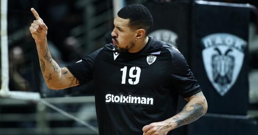 Στους «8» του CEV Challenge Cup ο ΠΑΟΚ-Σε βαρύ κλίμα το ματς λόγω πένθους