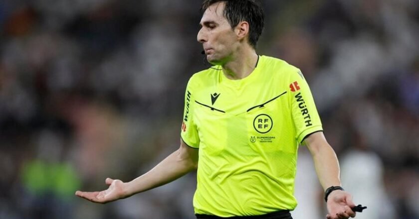 Ο Ρικάρντο ντε Μπούργκος Μπενγκοετσέα ορίστηκε διαιτητής στο Λιόν-ΠΑΟΚ