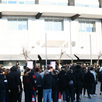 Ουρές στην Τούμπα για την επετειακή φανέλα του ΠΑΟΚ