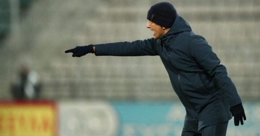 Ξέσπασε η σύζυγος του Λουτσέσκου κατά των Ρουμάνων δημοσιογράφων