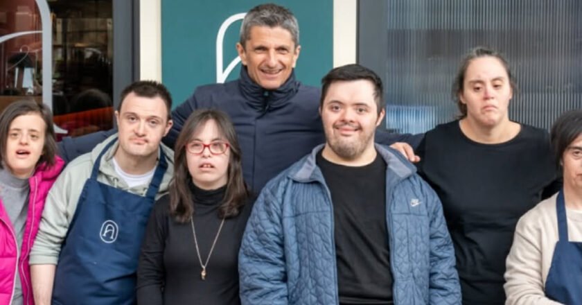 Ο Ράζβαν Λουτσέσκου στο πλευρό των ανθρώπων με σύνδρομο Down