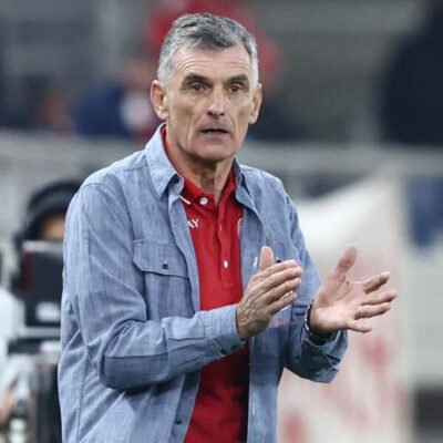 Ο Χοσέ Λουίς Μεντιλίμπαρ  στάθηκε και στην αναποτελεσματικότητα της ομάδας του