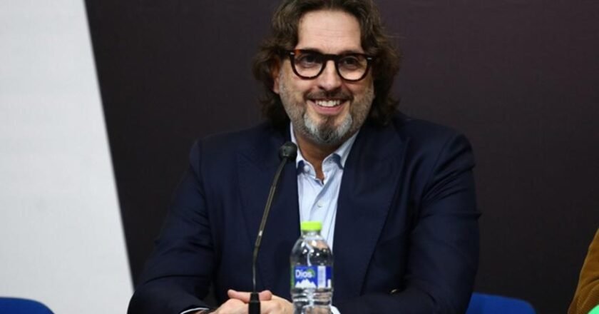 Ευδιάθετος και χαρούμενος που ανήκει πλέον στην «οικογένεια» του ΠΑΟΚ εμφανίστηκε στις πρώτες του δηλώσεις ο Αντρέα Τρινκέρι!