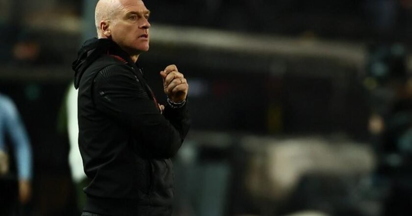 Καστορίνα: «Είμαστε δίπλα στον Λουτσέσκου και τον πατέρα του – Ισορροπημένο το παιχνίδι με τον Παναθηναϊκό»