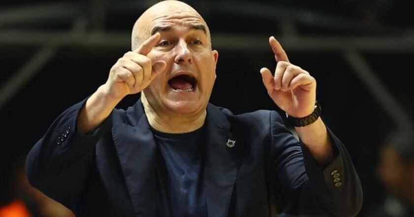 Πονσαρνάου: «Ο ΠΑΟΚ έχει πολύ έξυπνη τακτική, σχεδιασμένη για να εκμεταλλεύεται τις αδυναμίες μας»