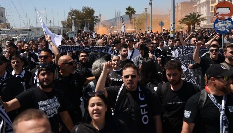Βόλος: «Ζέσταμα» πριν τον τελικό σε καφέ και τσιπουράδικα για τους φιλάθλους του ΠΑΟΚ και του ΟΦΗ