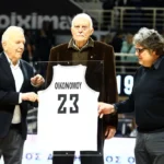 Βράβευσε τον σπουδαίο Γιώργο Οικονόμου ο ΠΑΟΚ